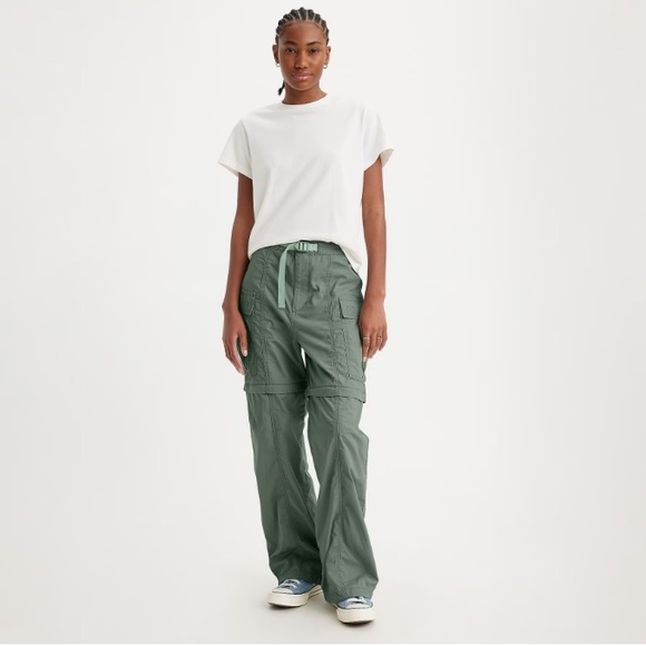 Levis Women’s Convertible Cargo Pants - Picture 5 of 7